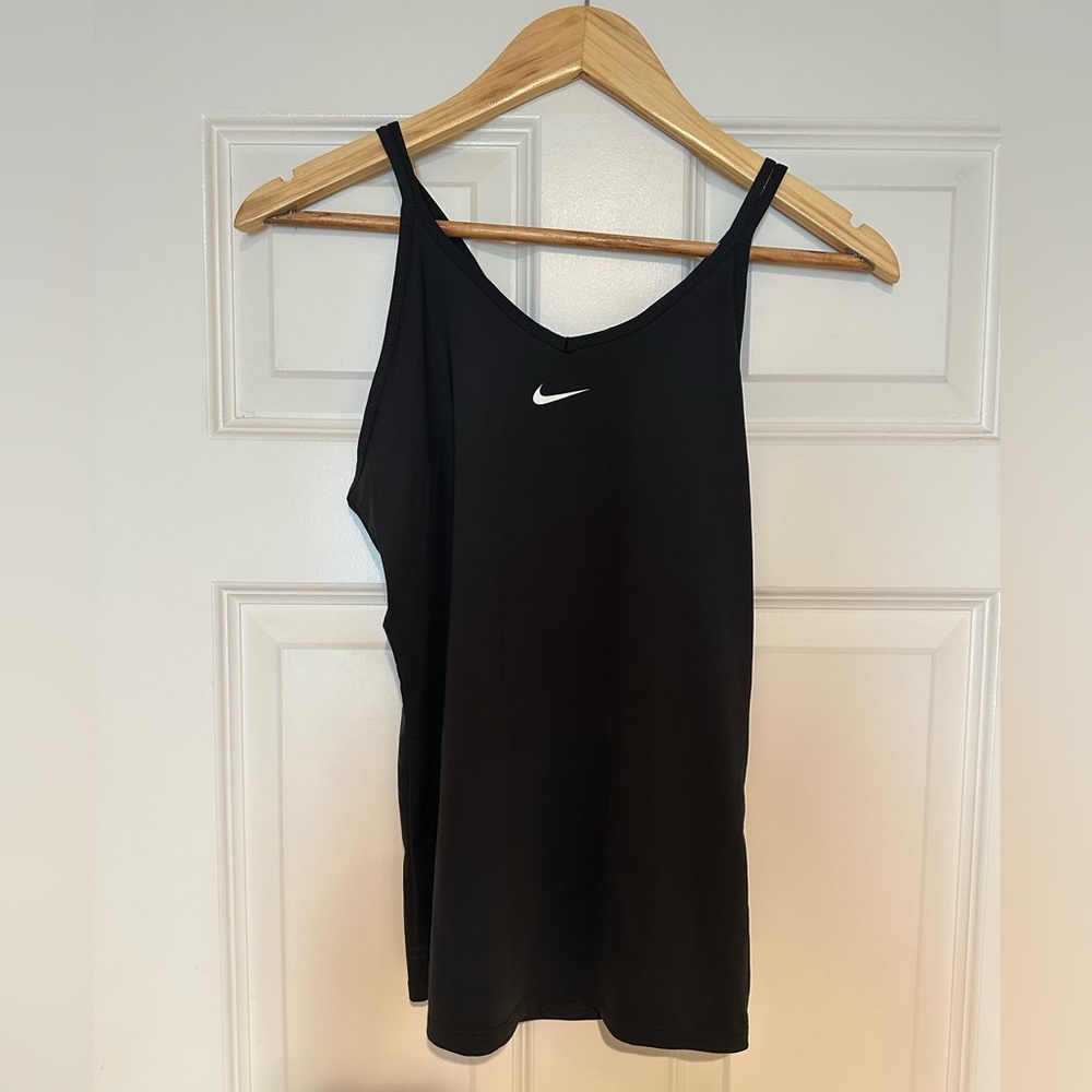 Nike Dri-Fit cross strap back. Black Size S. Mint condition!